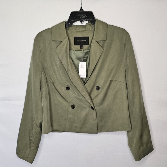 2/$50 🌵 | NWT | Banana Republic | Green Cropped Blazer - Picture 4 of 10